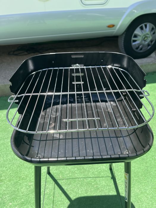 Churrasqueira/Barbecue a carvao