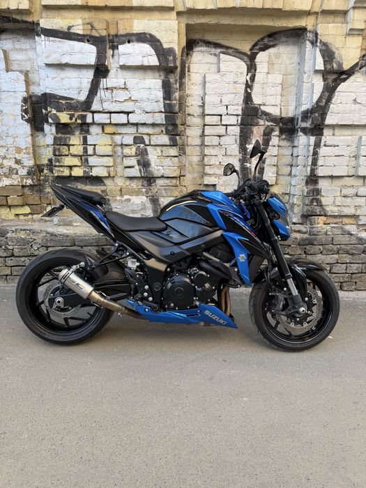 Продам мотоцикл Suxuki GSX-S750