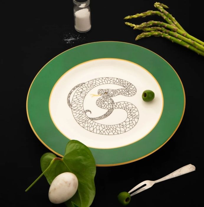 Порцелянова тарілка Gasanova