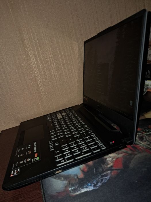 Продам ноутбук хорошому стані