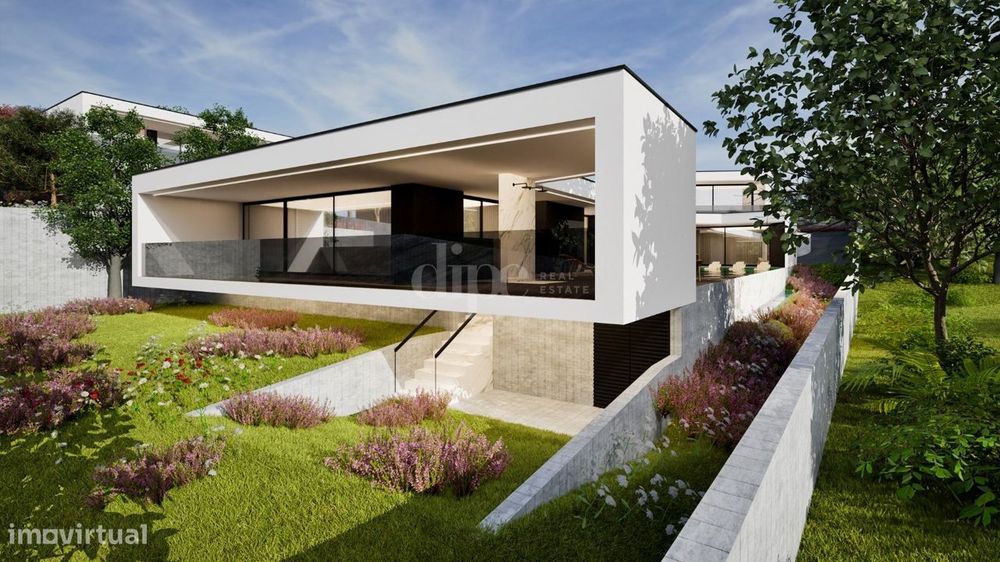 Luxuosa Moradia T4 com piscina, jardim no centro de Guimarães