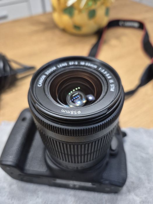 Aparat Canon 750D dwa obiektywy