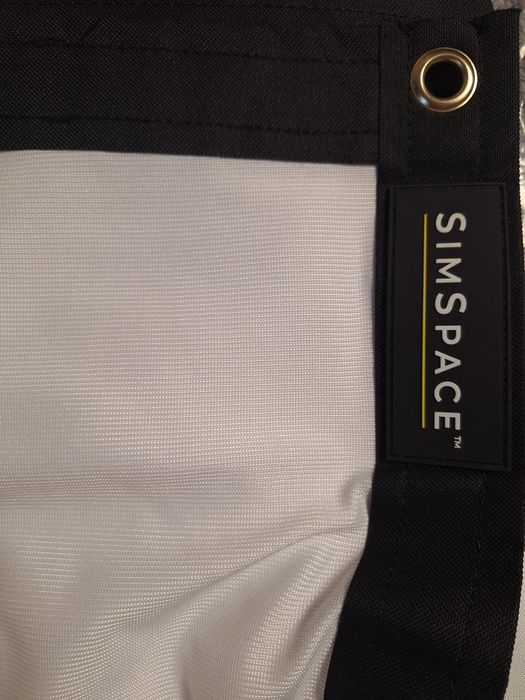 Ekran do symulatora gry w golfa Simspace