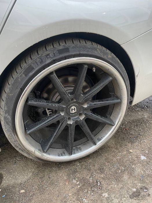 Диски різноширокі Curva Concepts R20 5x120 + резина 235/35 R20