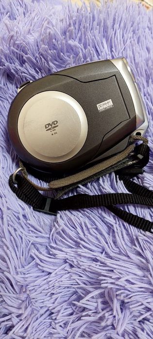 Відеокамера Canon DC230