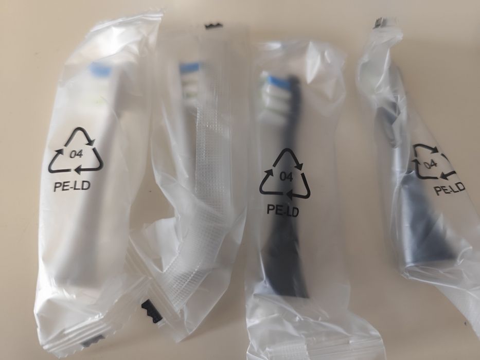 Szczoteczki soniczne 2 sztuki