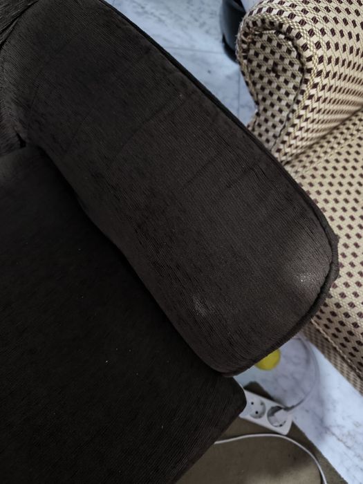 Dou sofá a quem vier buscar zona de gaia