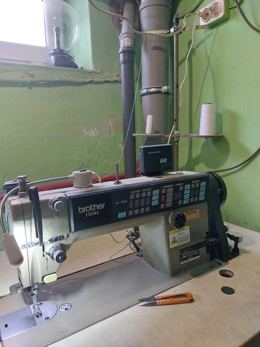 Maszyna do szycia stębnówka automat