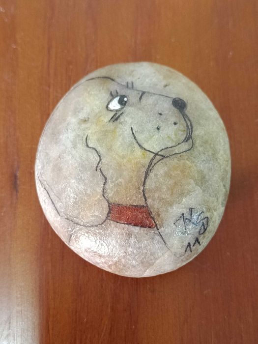 Pedra Pintada à Mão