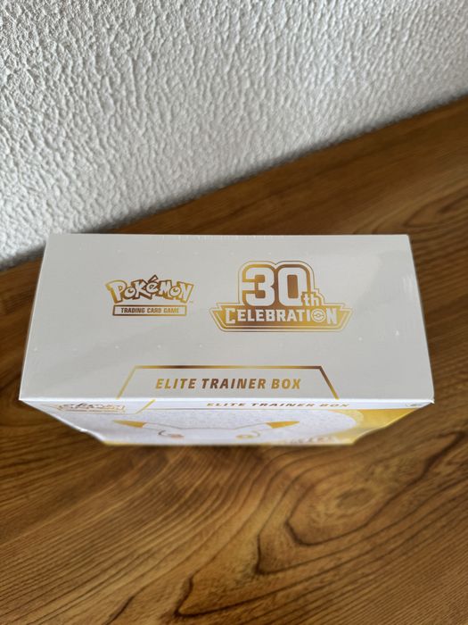 ETB 30 Anos Pokémon