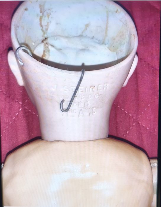 Boneca Jules Stainer