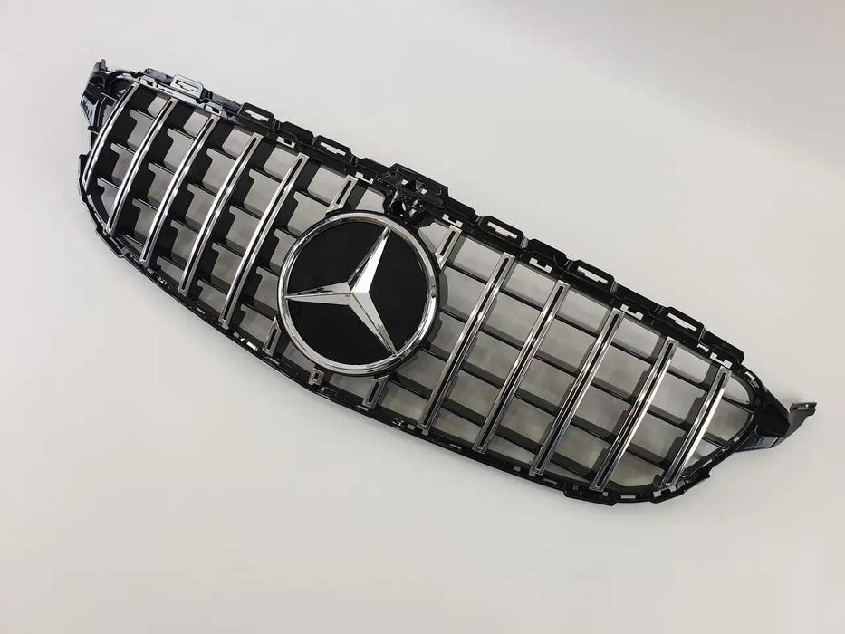 Решетка mercedes C W205 2019-2021год.GTстиль (chrome Black) с камерой