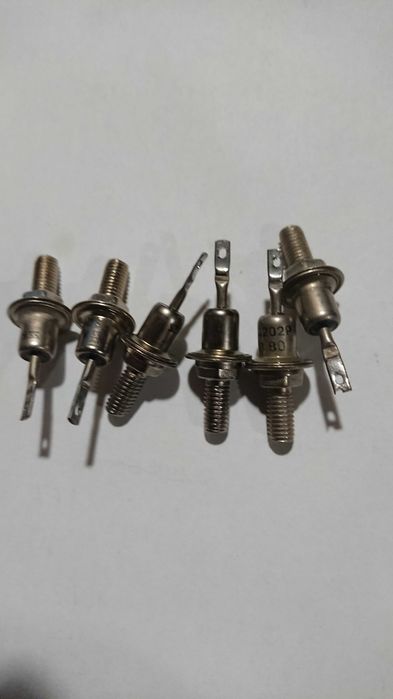 Продам радиоэлементы