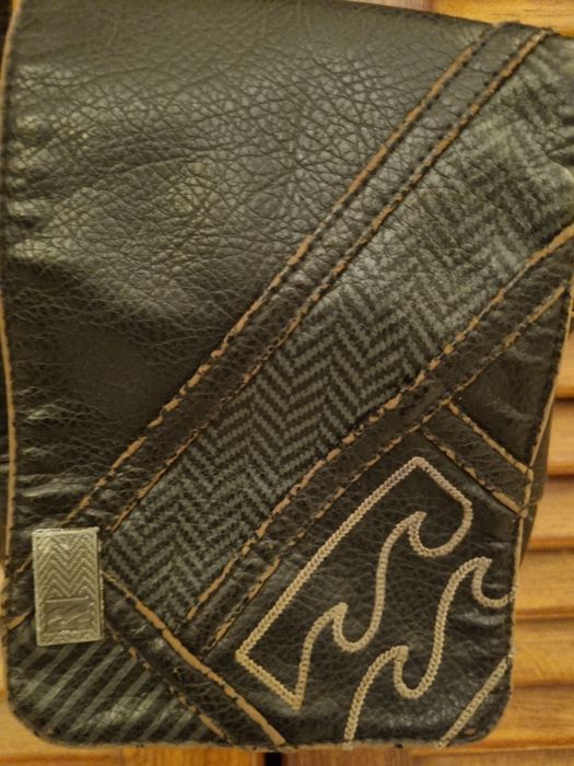 Bolsa Billabong couro