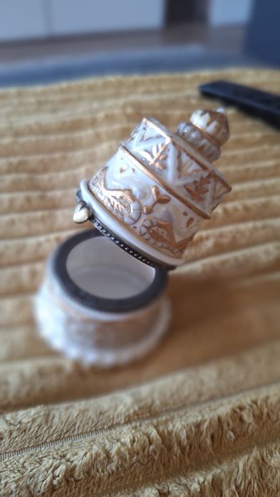 Caixa de segredo/joias  Villeroy & Boch "Bolo de Noiva"