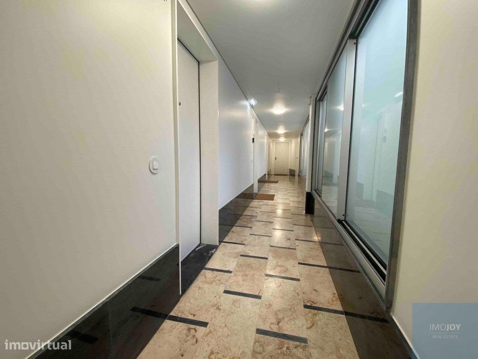 Apartamento T1 para venda no centro histórico do Porto