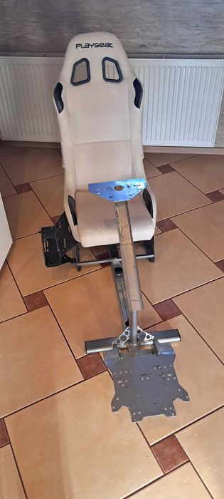 Playseat Evolution fotel stelaż simracing simrig