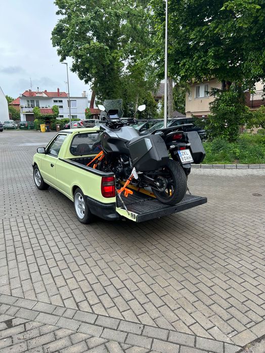 Volkswagen      Caddy  Pickup