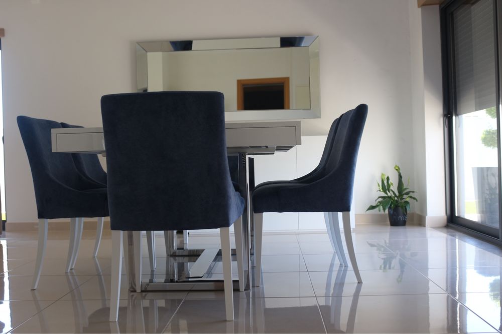 Mesa de Sala jantar + cadeira