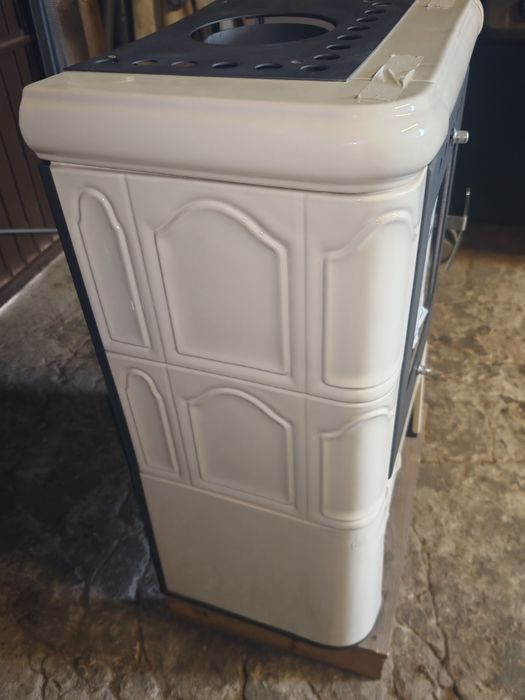 Piec kaflowy 57m2 nowy