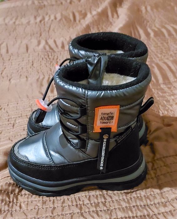 Зимові  дитячі сапожки