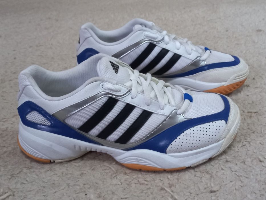 Кросовки Adidas  37 1/3