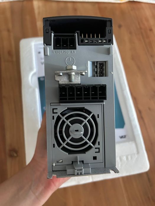 Variador de Velocidade Danfoss VLT Midi Drive FC 280 (Novo)
O artigo