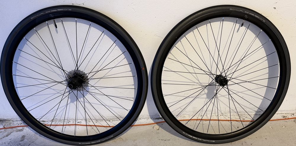 Koła szosowe Syncros 700C + Schwalbe One + kaseta Shimano 11s