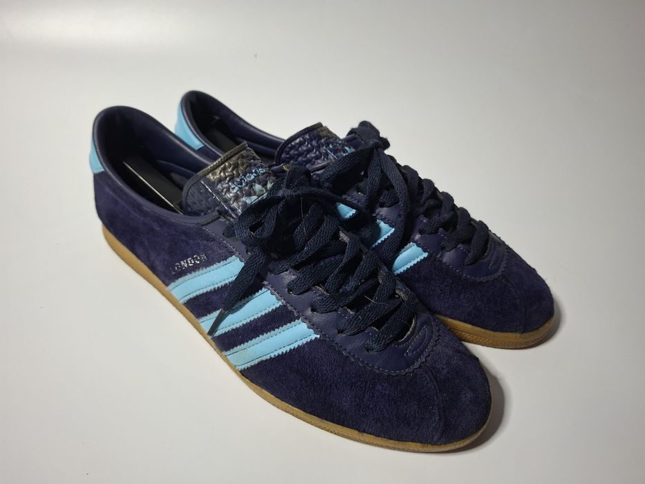 Тёмно синие adidas london
