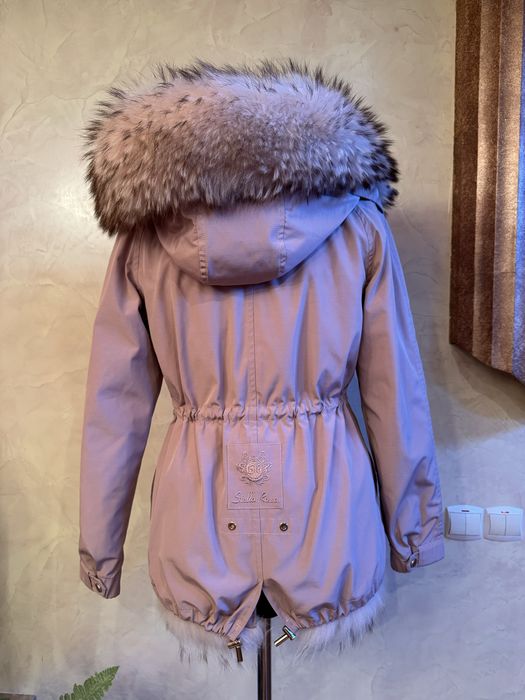 Брендова італійська парка/ зробіть собі подарунок на день народження