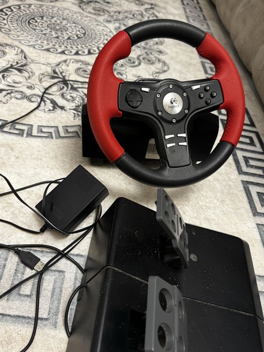 Продам игровой руль Logitech 750  градусов
