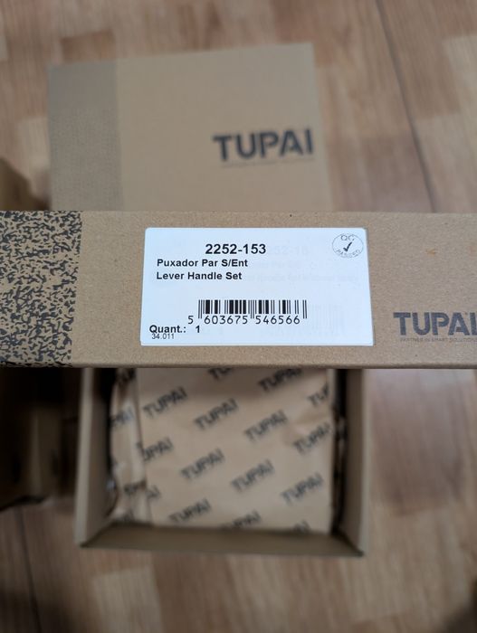 Puxador Tupai Ref 2252 Preto pérola (ref. cor 153 )