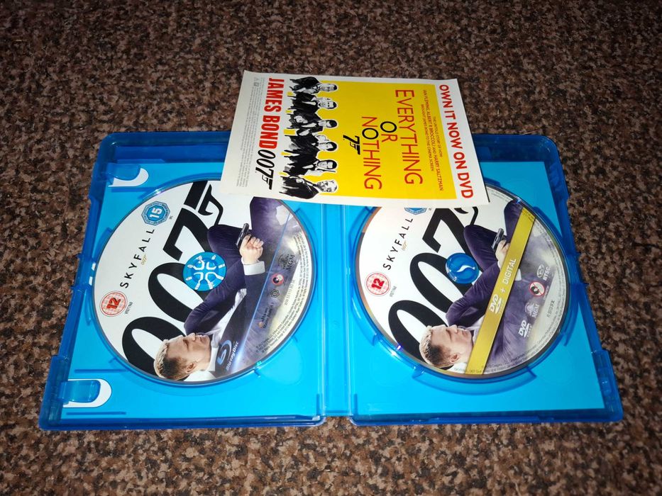007 Skyfall - Blu-Ray + DVD - GameX Sosnowiec