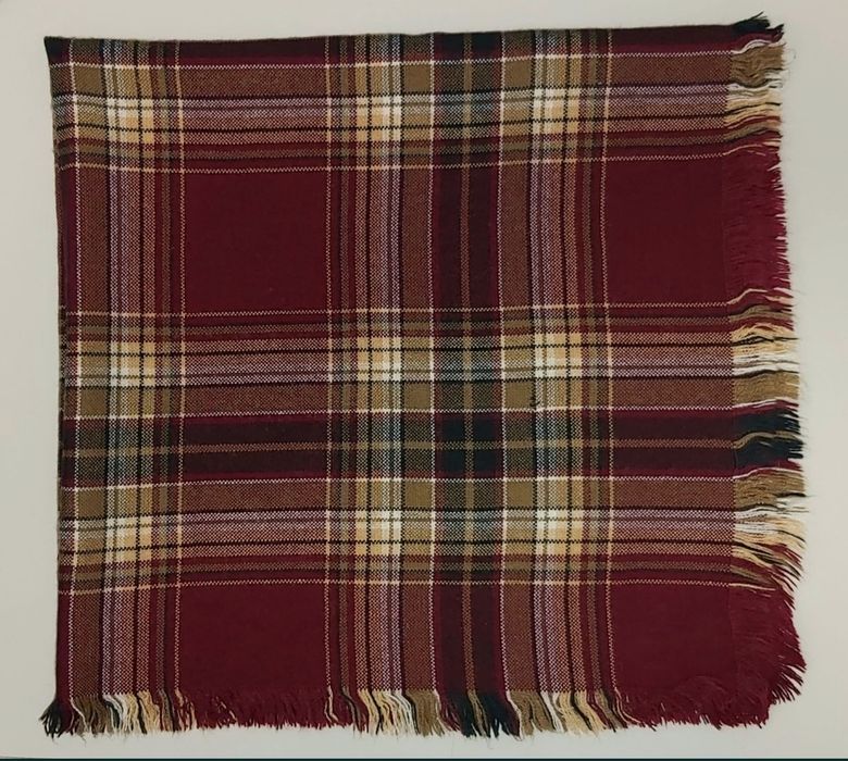 Chusta w kratę 75x75 cm