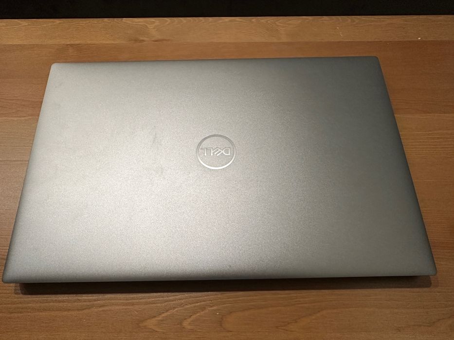 Dell Precision 5550 / i7-10gen / 32GB RAM / 256GB