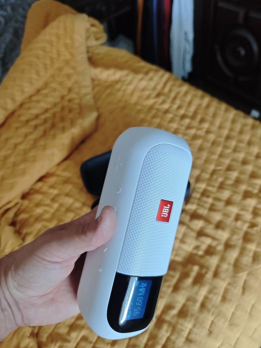 JBL Tuner 2 (Radio incluído) + Estojo