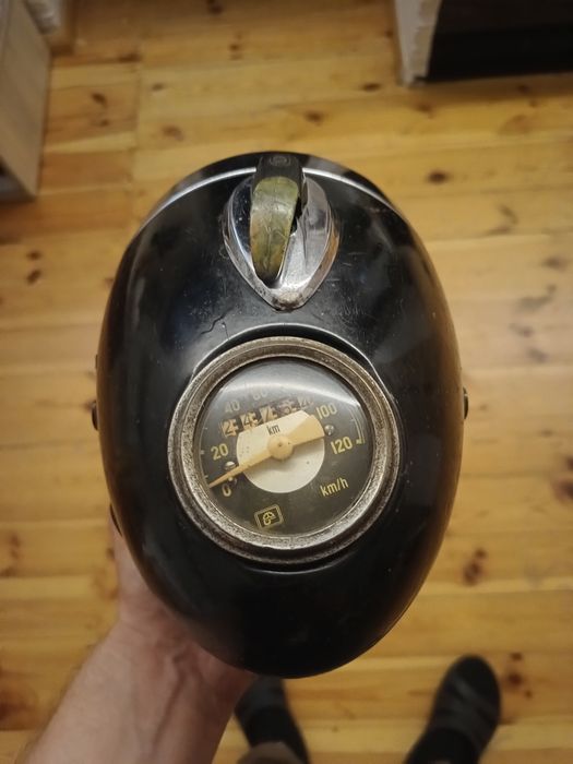 Części WSK 125 boczki bak lampa