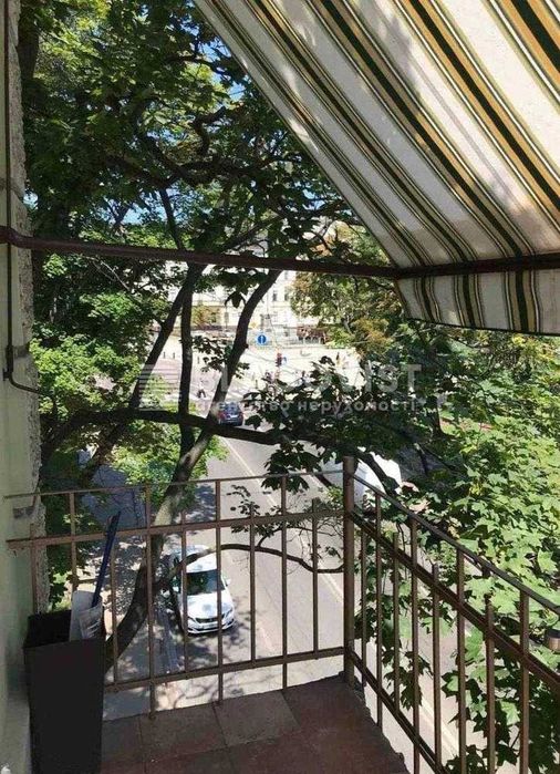 Продаж без %  2-к квартири. Ремонт Михайлівська Софійська площа Майдан