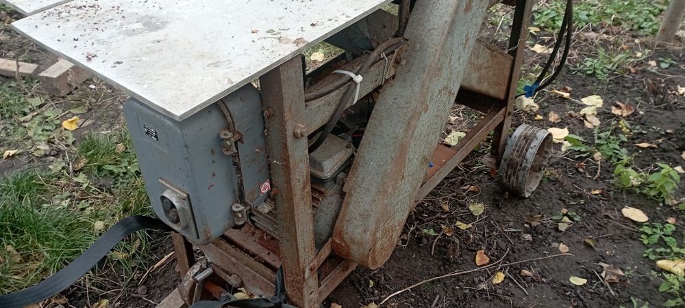 Деревообробний станок, рейсмусовий верстат, фуганок,