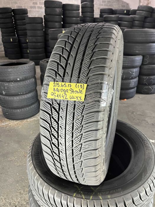 GS1142 Зимові шини 215/65r17 Bridgestone Blizzak LM001 пара резина р17