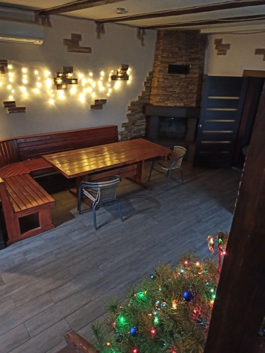 Дом посуточно Осокорки 5 мин . Баня, камин, батут