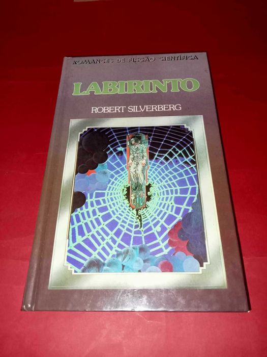 Livro O Labirinto de Robert Silverberg