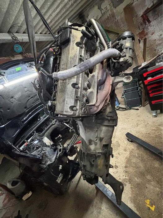 Motor BMW 316CI em bom estado