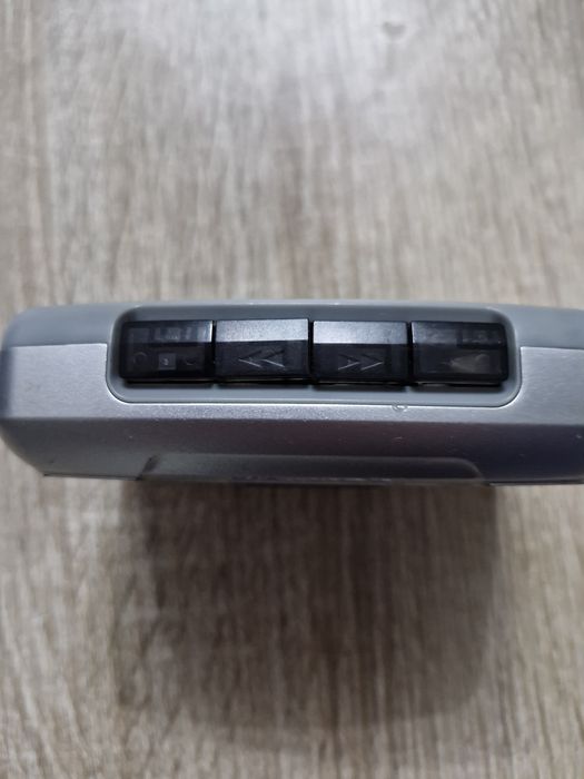 Philips AQ6495 Walkman Dynamic Bass  Boost