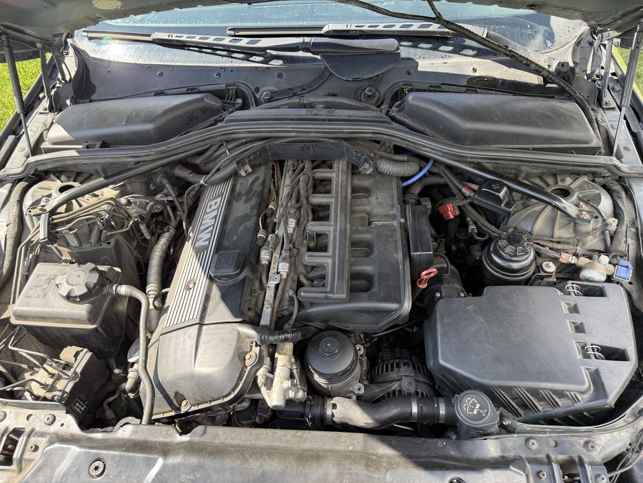 BMW E60 3.0 530i M54B30