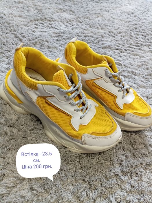 Кросівки для дівчинки