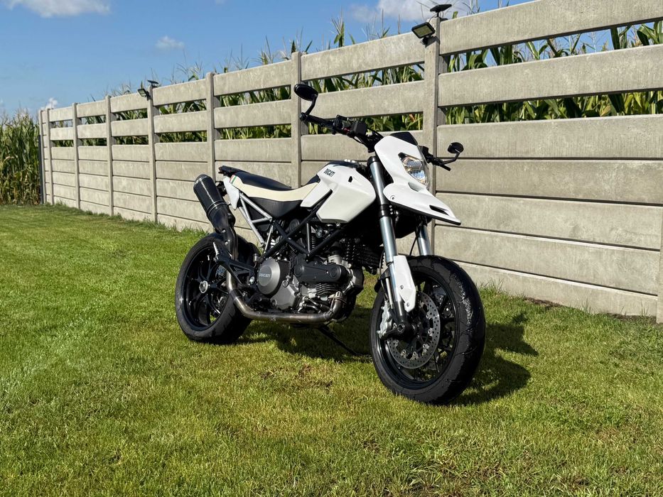 Ducati Hypermotard 796