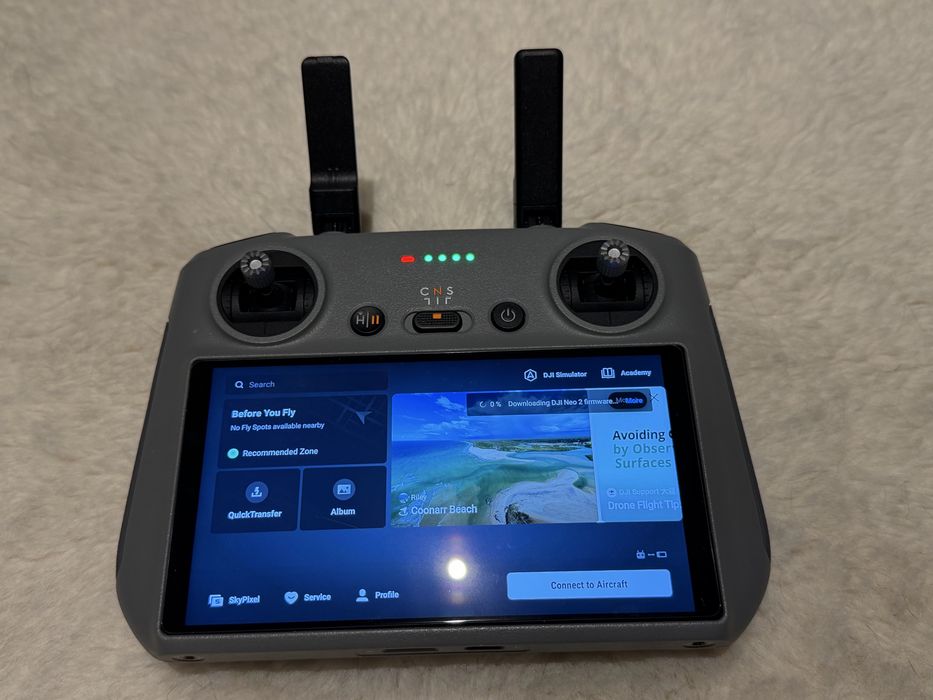 DJI RC 2 z ekranem – Stan idealny | 100% sprawny