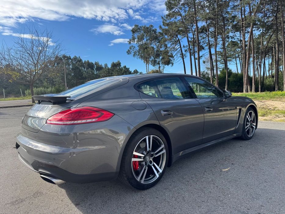 Porsche Panamera Platinum Edition