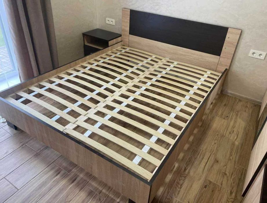 Зі складу  Ліжко 140 +вклад  дуб самоа венге білий